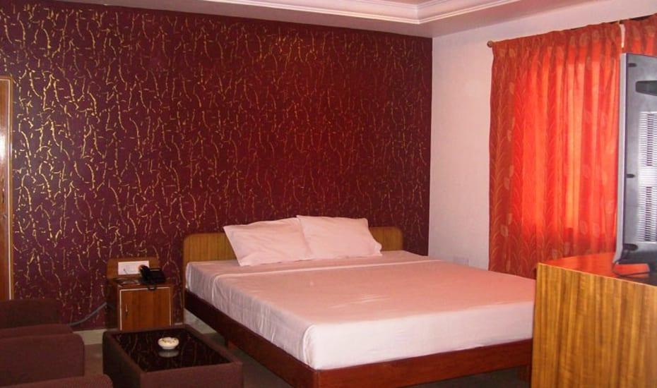 Sri Srinivasa Residency Hotel Kadapa Eksteriør billede