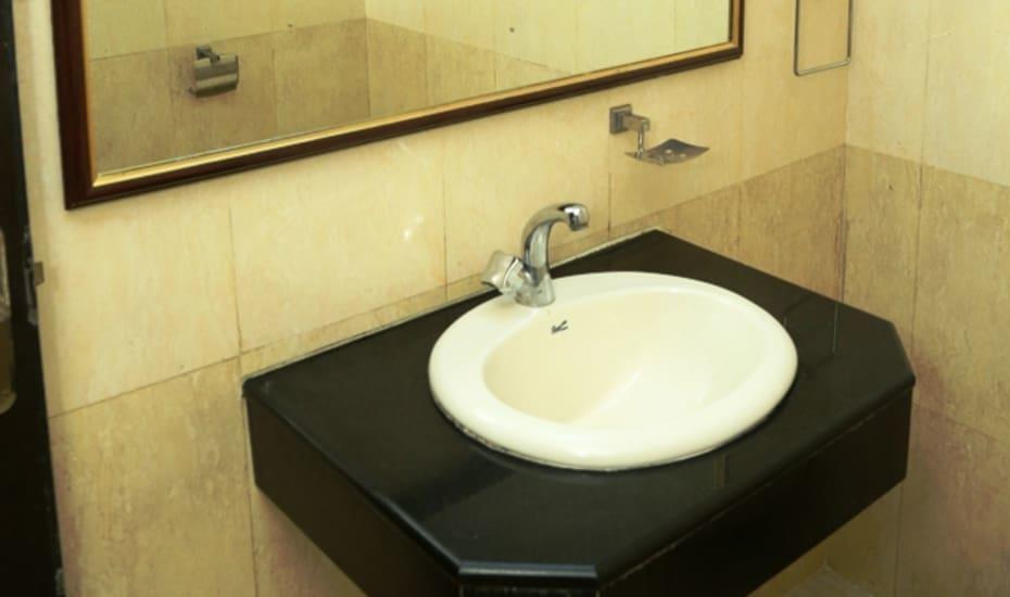 Sri Srinivasa Residency Hotel Kadapa Eksteriør billede
